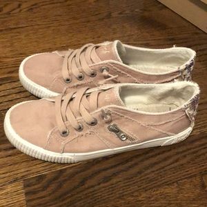 Blowfish sneakers siZe 8